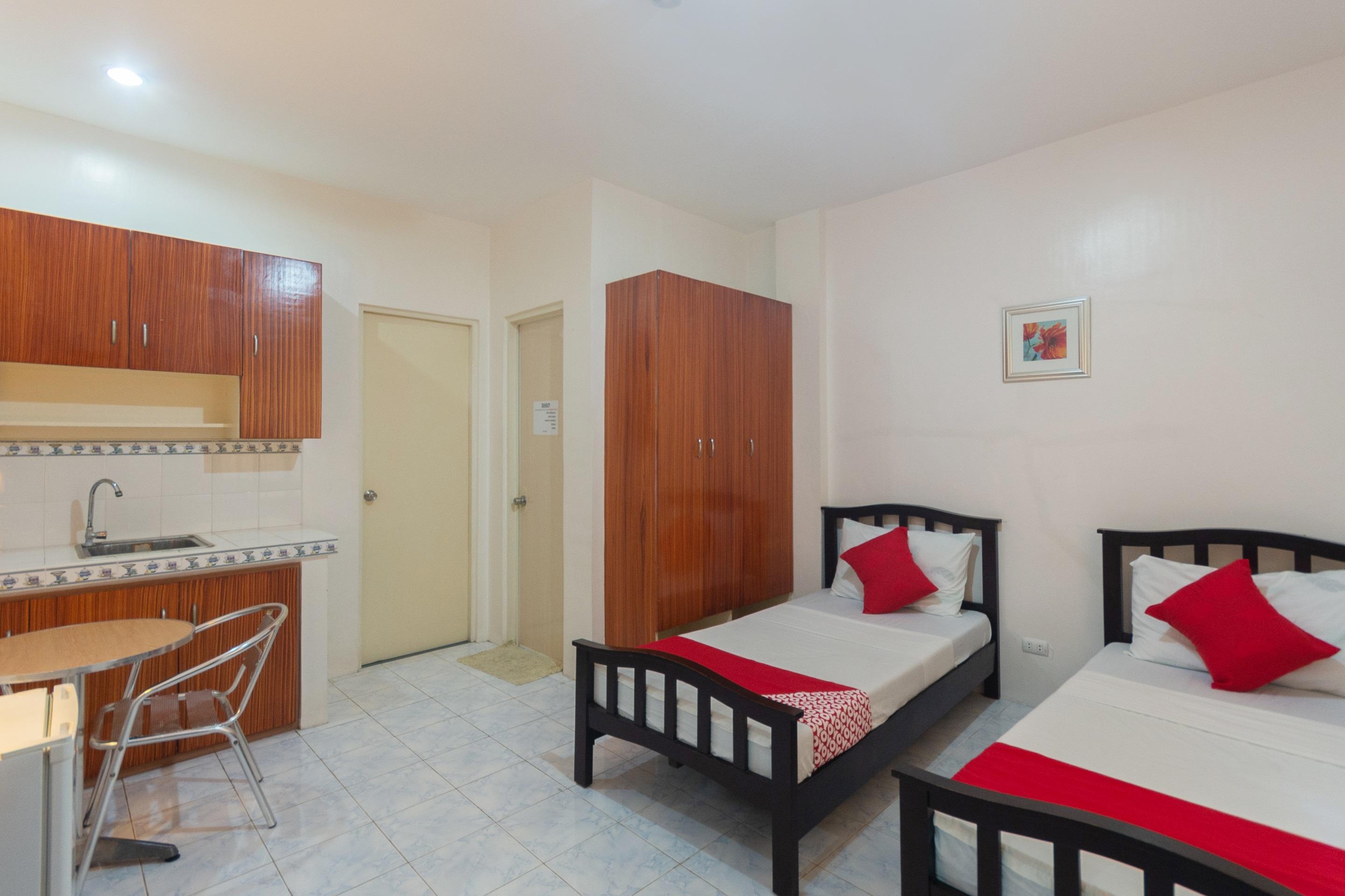 3J'S And K Apartment Lapu-Lapu City Esterno foto