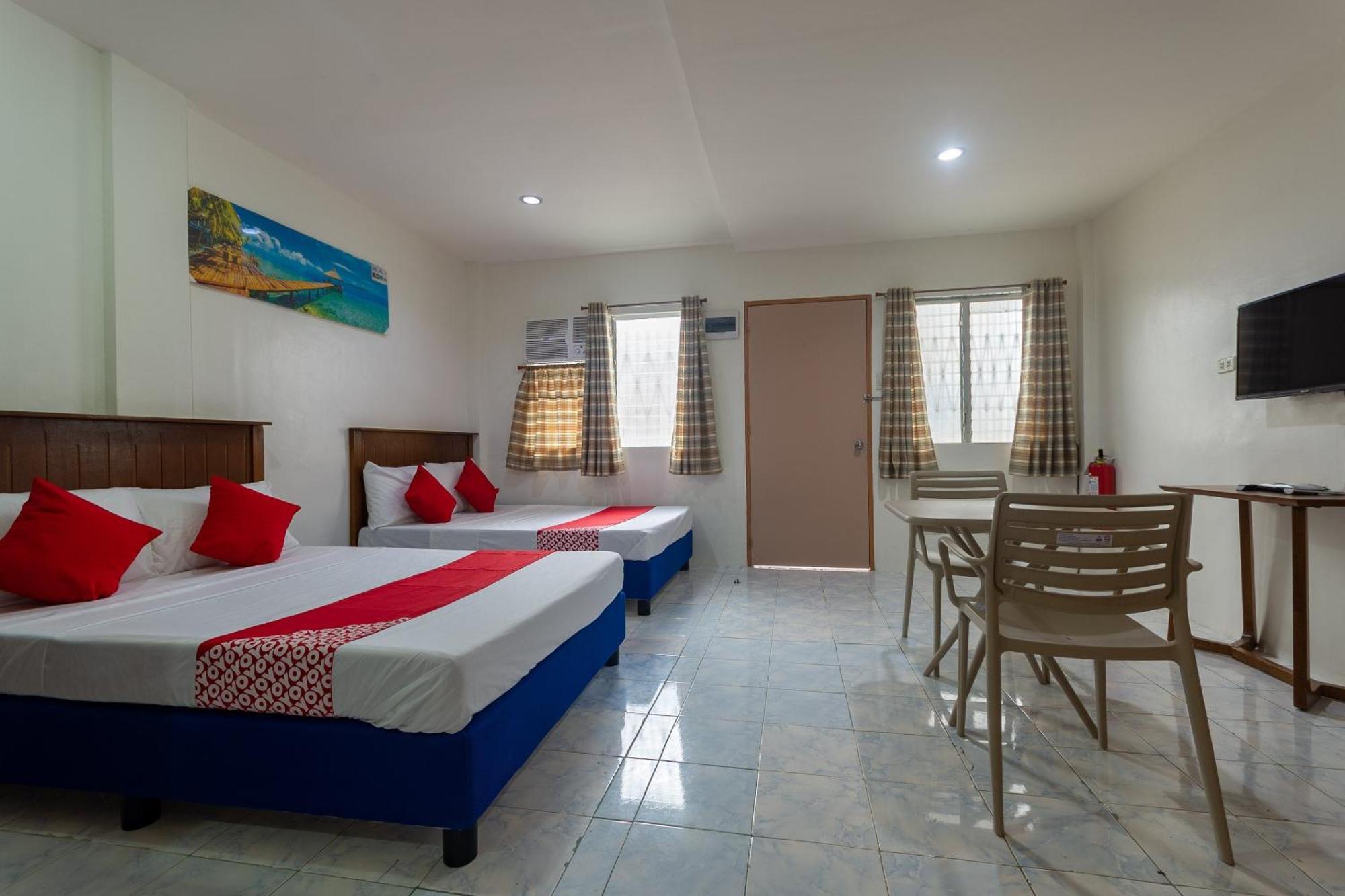 3J'S And K Apartment Lapu-Lapu City Esterno foto