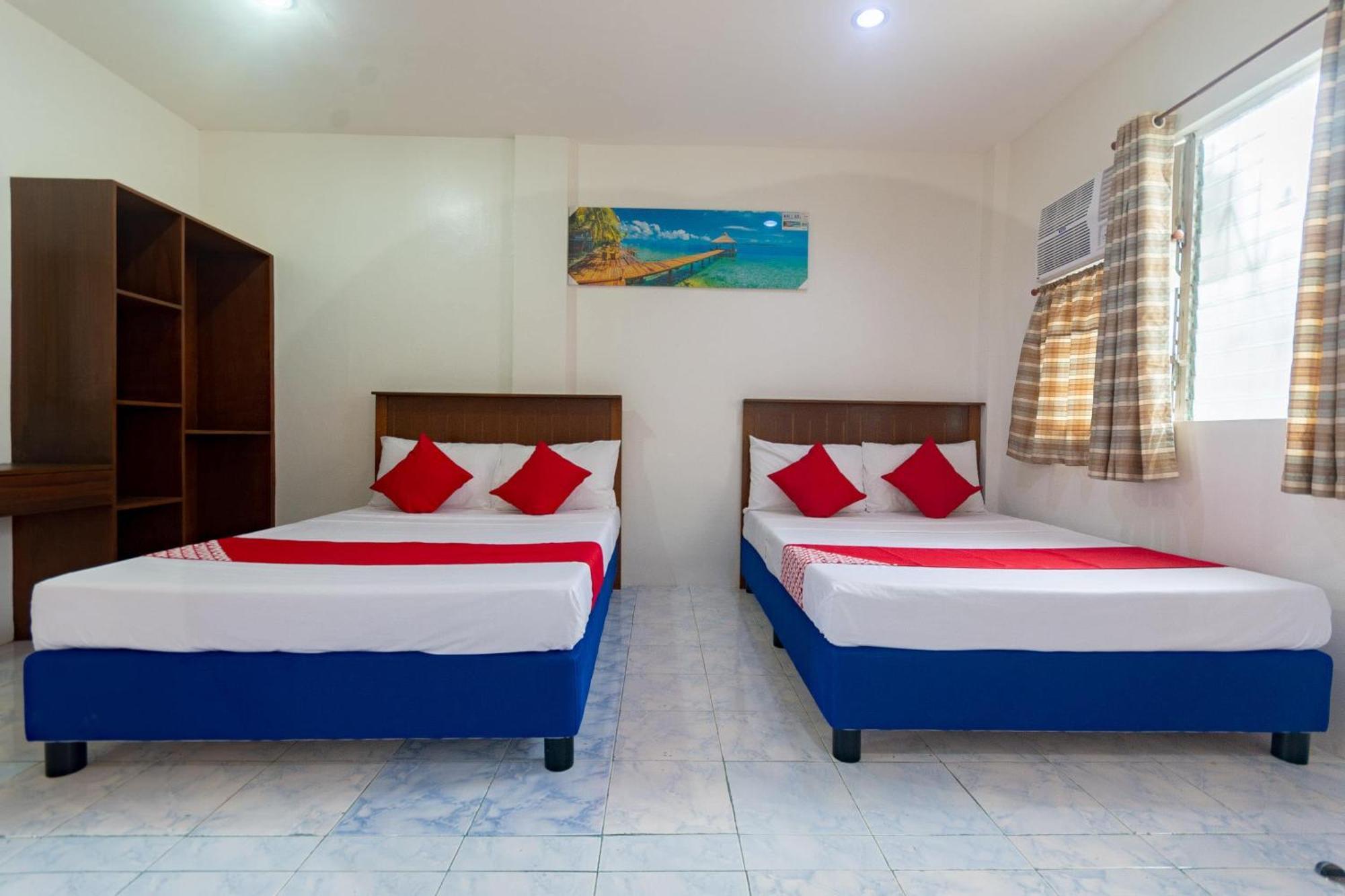 3J'S And K Apartment Lapu-Lapu City Esterno foto